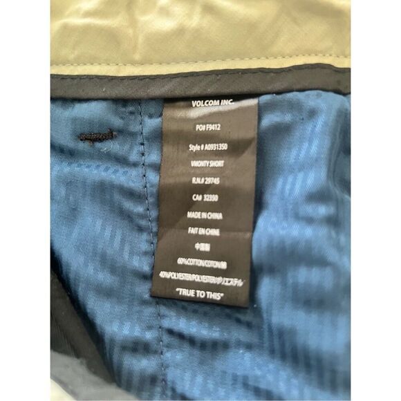 VOLCOM black casual shorts size 29 - Picture 5 of 8